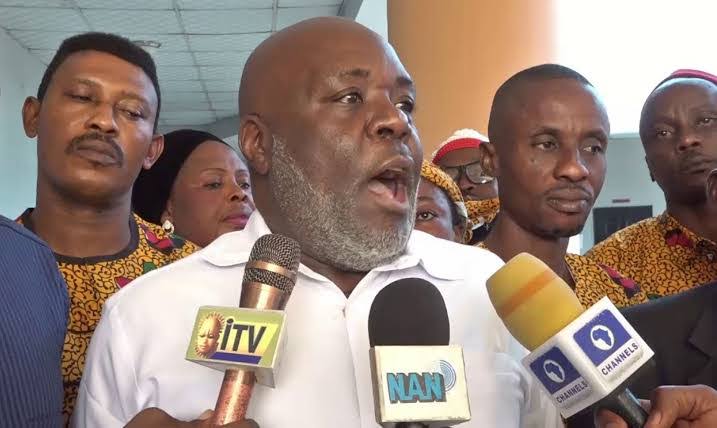 Police arrest Edozie Njoku, APGA factional chairman in court - Vimarsana News
