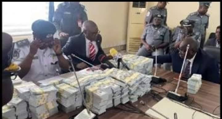 Nigeria's Anti-Graft Agency Vows to Probe Fake $6m Intercepted By Customs - Vimarsana News
