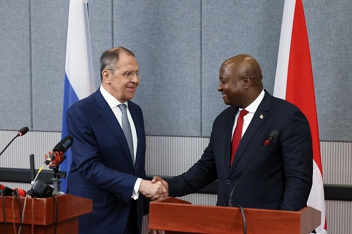 Straddling for Balance: Russia's 'No-Cost Deliveries' Soft-Power Reaches Africa - Vimarsana News